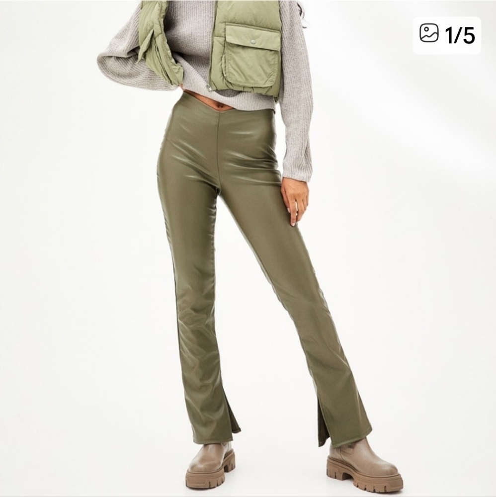 H&M pea green women's vegan leather leggings new with tags never worn size XS